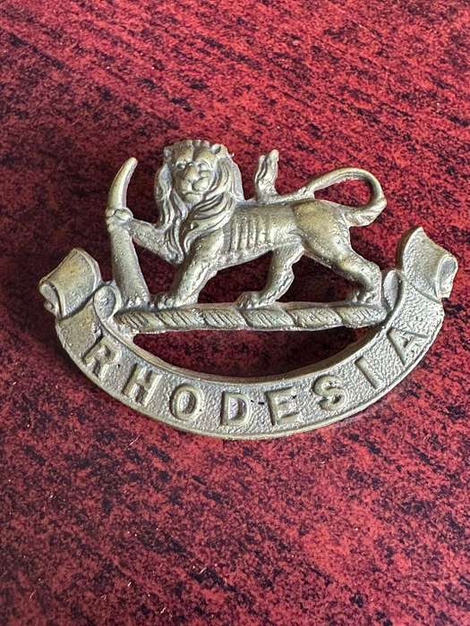 Rhodesia light Infantry beret badge. Other ranks. 1 Training unit. 1961.
