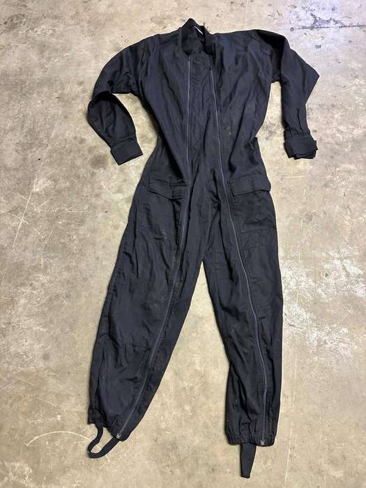 Recce demonstration jump uniform. Size medium, labelled and made by Clansman .Condition mint.