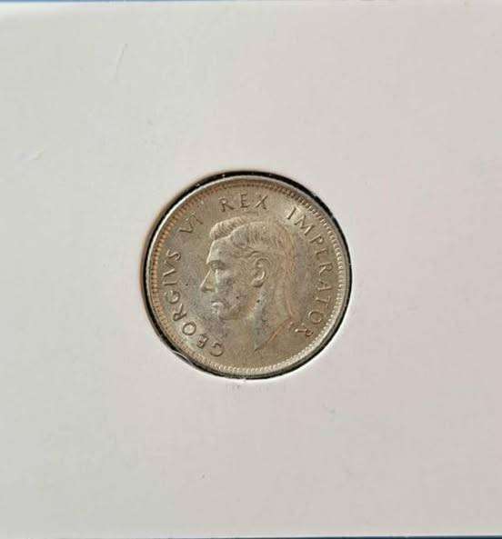 *** 1938 - SA UNION 6 PENCE IN MYLAR #42 ***
