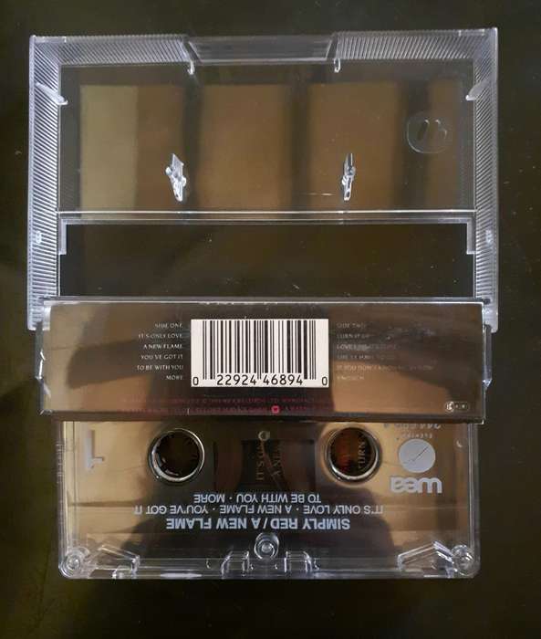 Simply Red - A New Flame Cassette Tape - Europe Edition