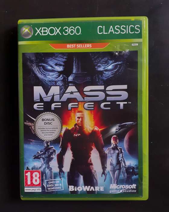 Mass Effect - Classics  Xbox 360 Game (2 Disc Set)
