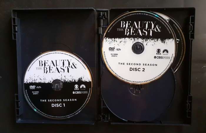 Beauty & The Beast - The Second Season (6 DVD Set)