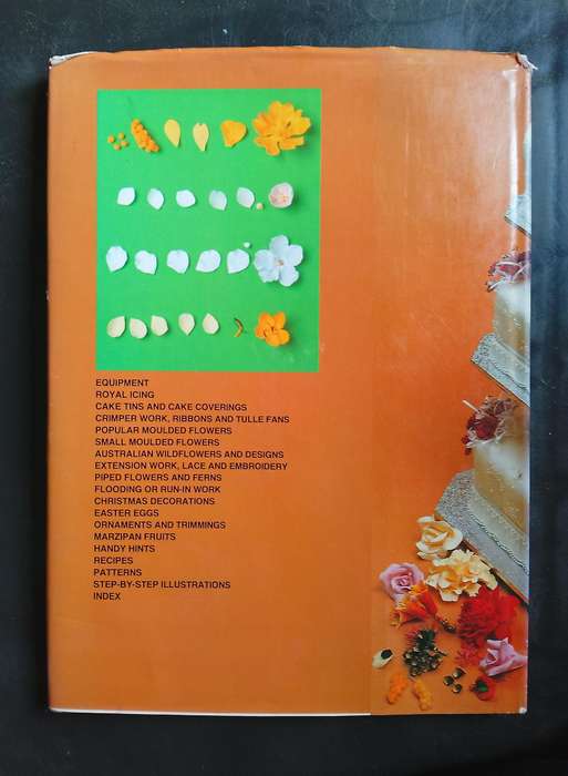 Cake Decorating by Marie Sykes & Patricia Simmons (Hardcover)