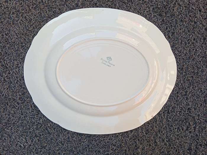 ALFRED MEAKAN  PLATTER