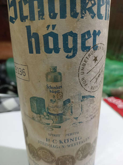 OLD BOTTLE{ SCHINKEN HAGER}