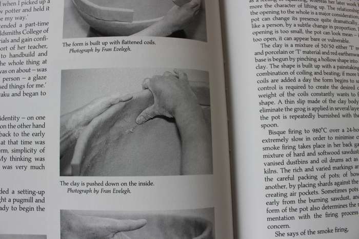 SMOKE-FIRED POTTERY. Jane Perryman.