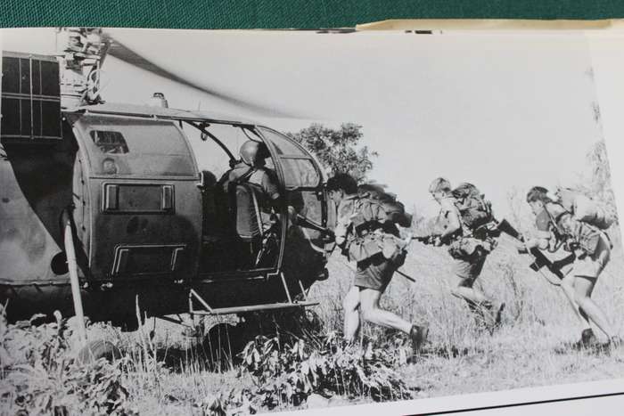 THE CHOPPER BOYS. (Helicopter Warfare in Africa) Al J. Venter.