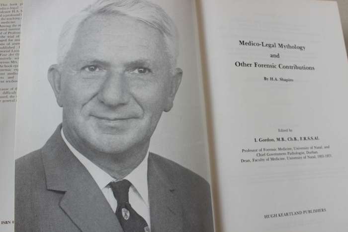 MEDICO-LEGAL MYTHOLOGY and other forensic contributions by H.A. Shapiro. Edited by I. Gordon.
