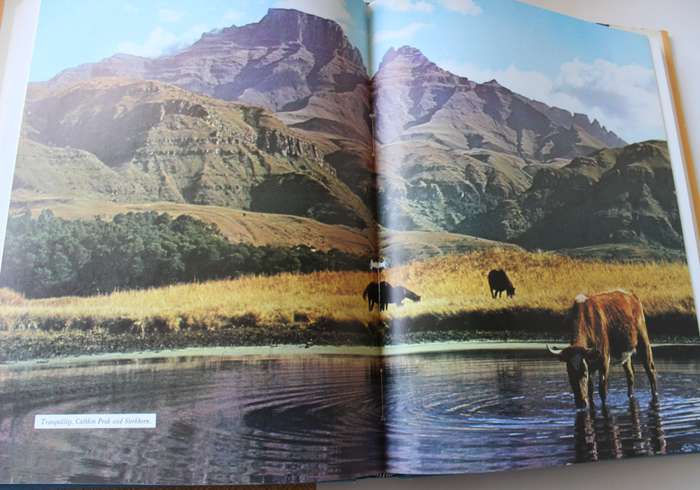 BARRIER OF SPEARS. Drama of the Drakensberg. R.O. Pearse.
