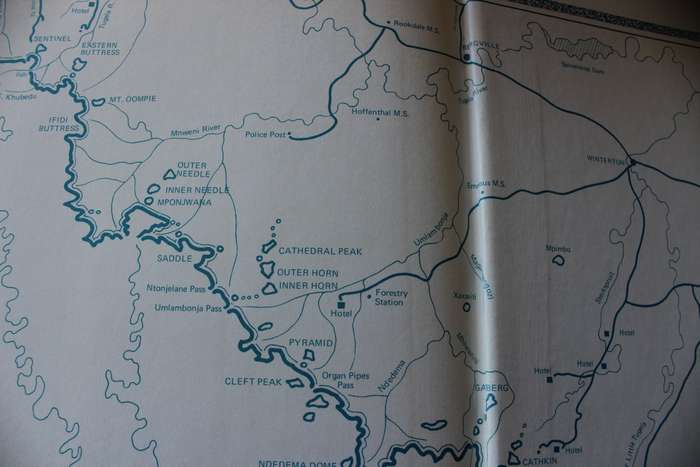 BARRIER OF SPEARS. Drama of the Drakensberg. R.O. Pearse.