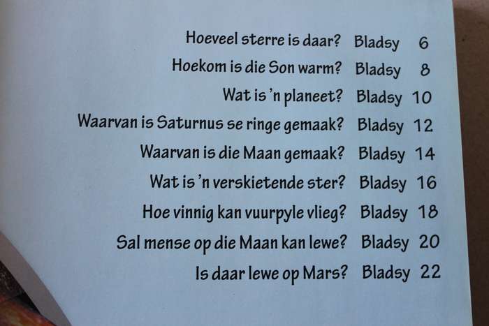 HOEKOM  ENSIKLOPEDIE  In Afr vertaal deur Linda Roos Jonger Lesers