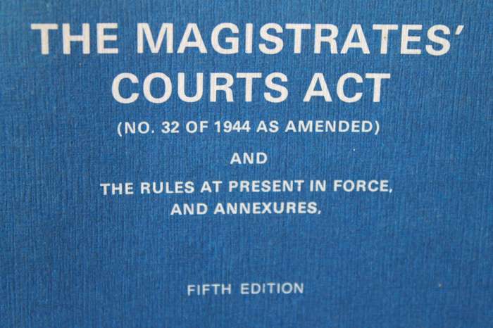 THE MAGISTRATES" COURTS ACT / DIE WET OP LANDDROSHOWE No. 32  Fifth Edition / Vyfde Uitgawe