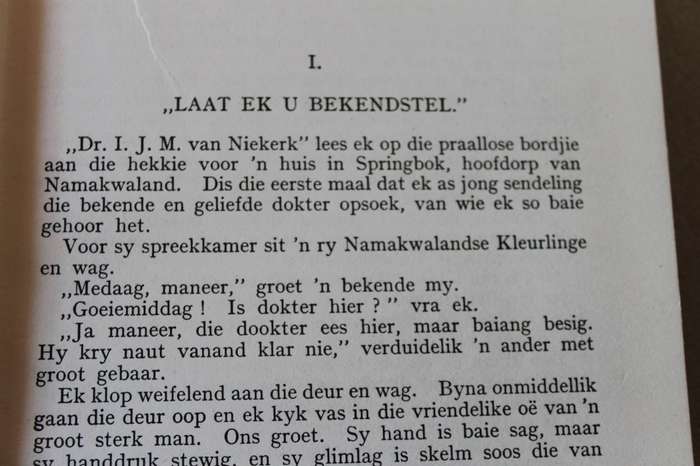 WAAR DIE KOKERBOOM LUISTER  deur Leunende Christen Lewenskets van Dr Izak v Niekerk van Namakwaland
