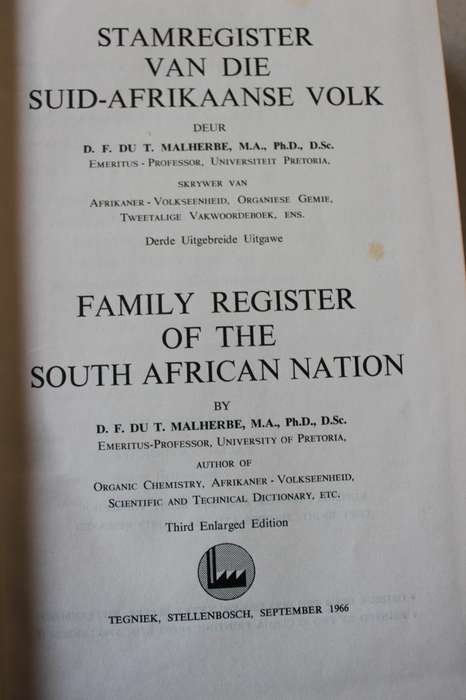 STAMREGISTER VAN DIE SUID-AFRIKAANSE VOLK/FAMILY REGISTER OF THE SOUTH AFRICAN NATION  Dr Malherbe