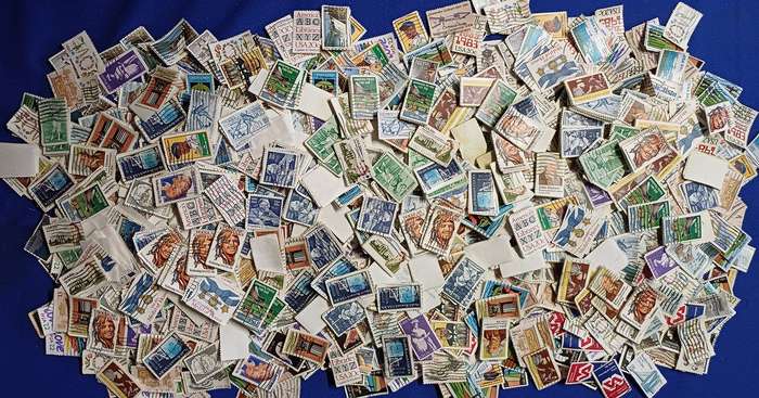 5000 USA stamps starting at 8c each