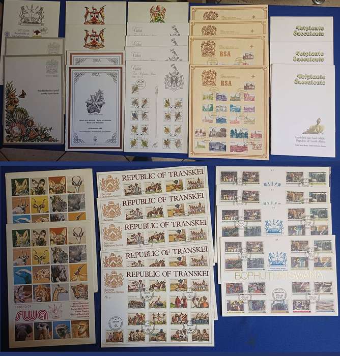 30 Definitive Folders RSA SWA and Homelands Starts @ R3.50 Each