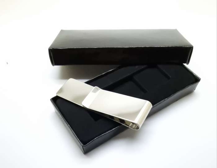 High Quality Chromed Money Clip in Presentation Box