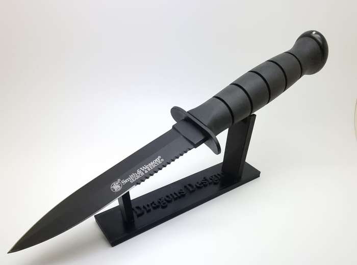 Smith & Wesson R1 Search & Resque Dagger with Custom Engraving