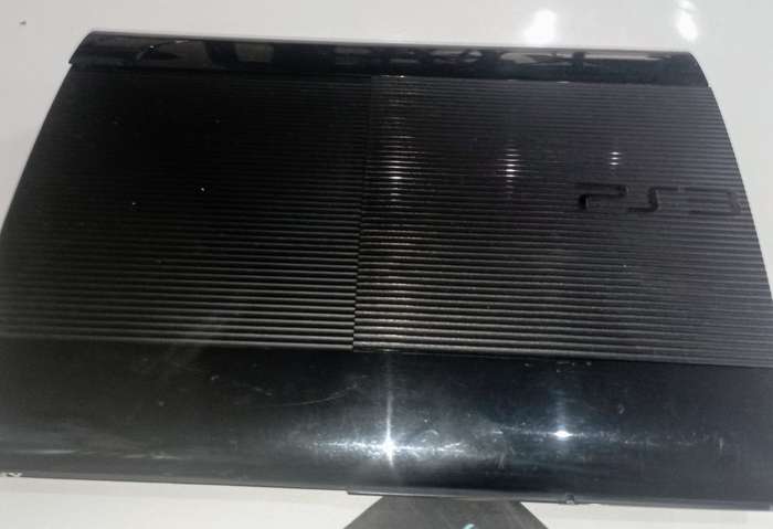 PlayStation 3 Super Slim (CECH-4004a)