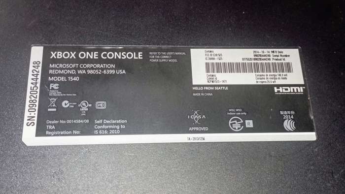 Xbox One (Model 1540)