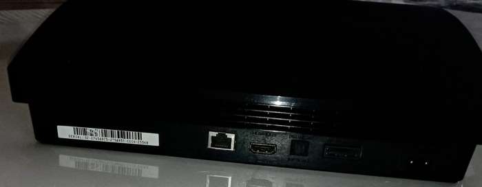 PlayStation 3 Slim (CECH-2504B)