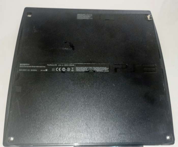 PlayStation 3 Slim (CECH-2504B)
