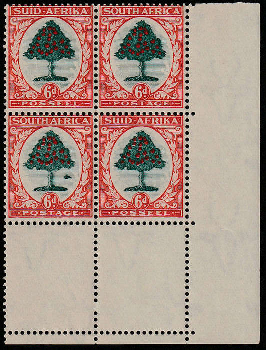 SOUTH AFRICA 1933 HYPHENATED ISSUE 6d CORNER BLOCK WITH MOLE HIL VAR VERY FINE MNH. SACC 60 var