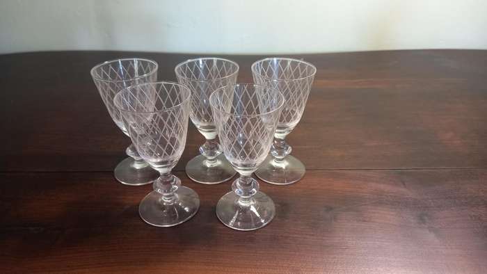 5 X VINTAGE SHERRY GLASSES  - FINE CRYSTAL CUT GLASS