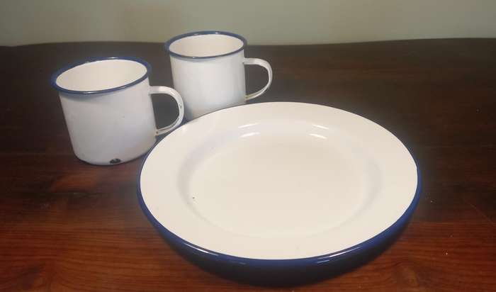 ENAMEL WHITE -PLATE PLUS COFFEE MUGS X 2