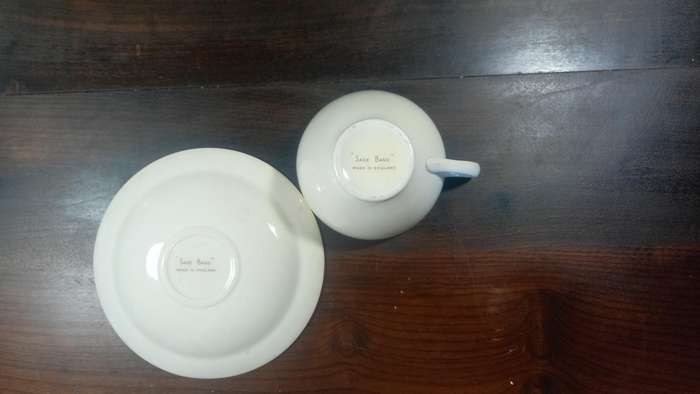 5 X VINTAGE TEA CUPS - Marked as SAGE BAND