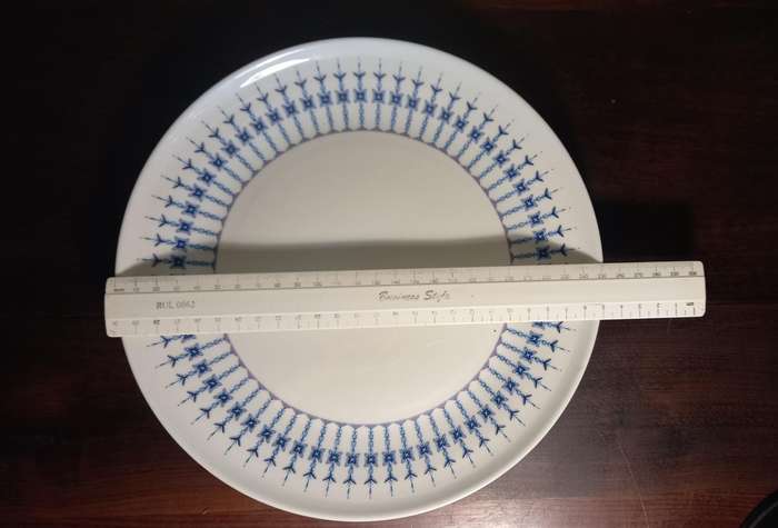 HUGUENOT FINE CHINA - SET OF 4 PLATES, SMALL PLATES AND SOUP BOWLS (WITH UNDER PLATES)