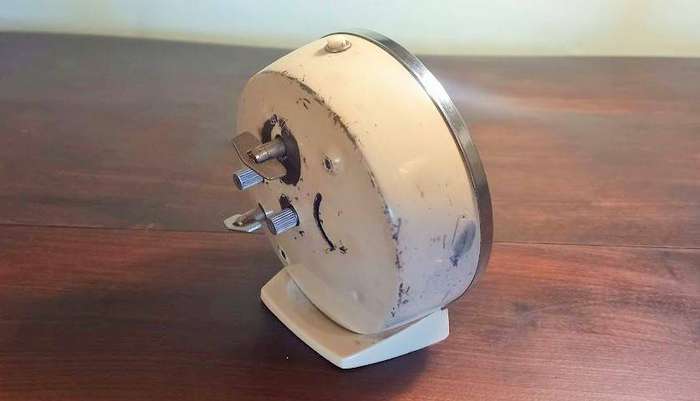 VINTAGE ALARM CLOCK