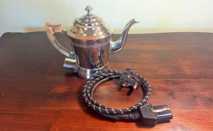 VINTAGE ELECTRIC KETTLE STAINLESS STEEL