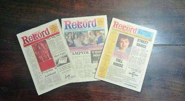 MINIATURE NEWS PAPERS - RARE ITEM