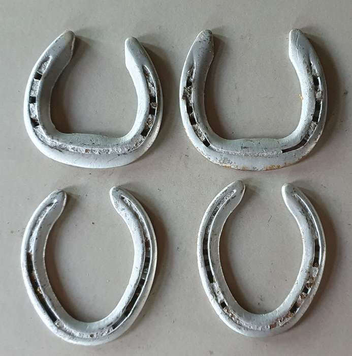 4x Steel Horseshoes as per photo