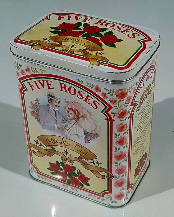 FIVE ROSES TEA tin as per photos