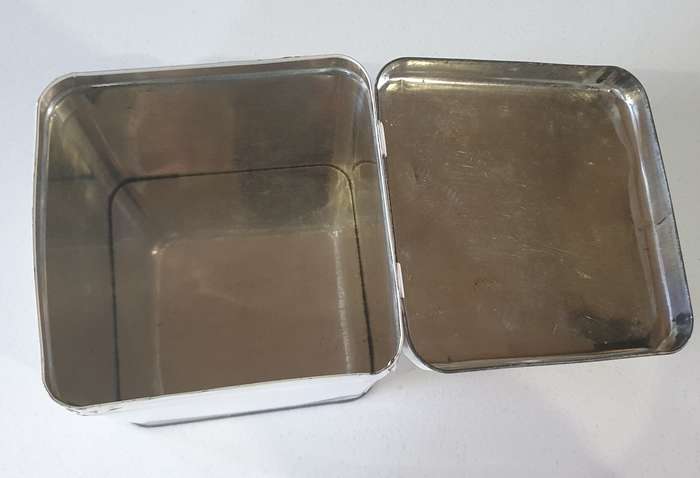 MAZAWATTEE TEA tin as per photos