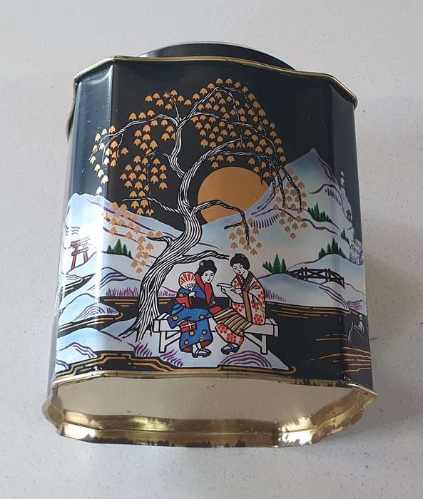 Tea tin as per photos
