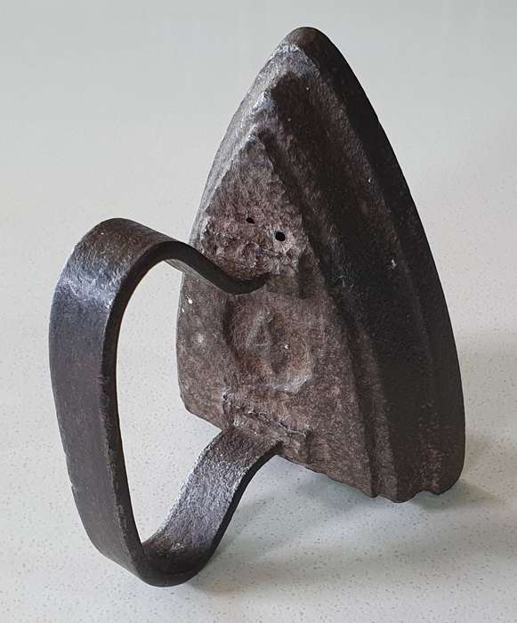 Vintage cast iron, coal stove Sad Iron as per photo
