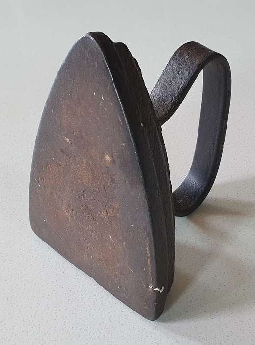 Vintage cast iron, coal stove Sad Iron as per photo