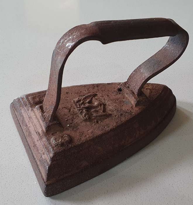 Vintage cast iron, coal stove Sad Iron as per photo