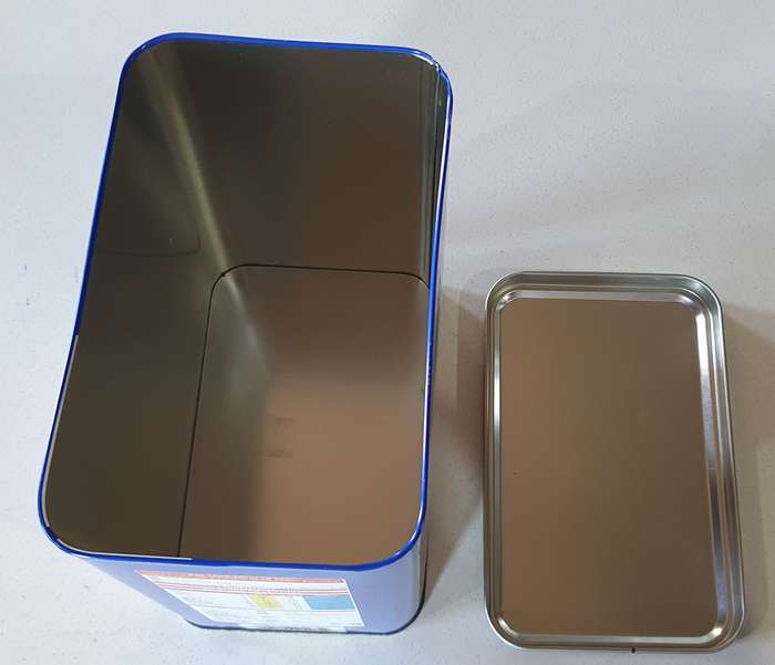 KELLOGG'S FROSTIES tin as per photo.