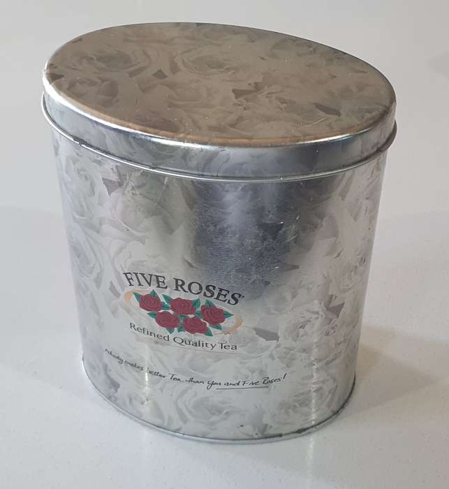 FIVE ROSES TEA tin as per photo