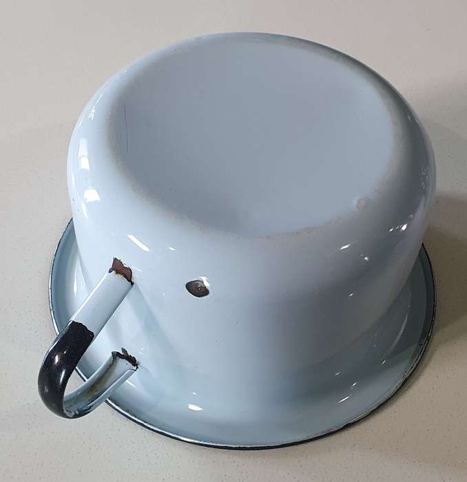 Vintage enamel bedpan as per photos