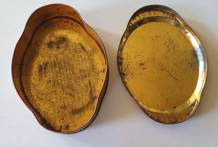 Vintage tin as per photos