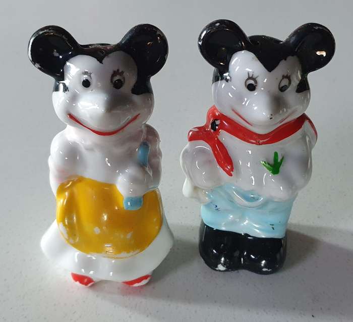 SALT and PEPPER SET - Mickey and Minnie mouse figurines as per photo