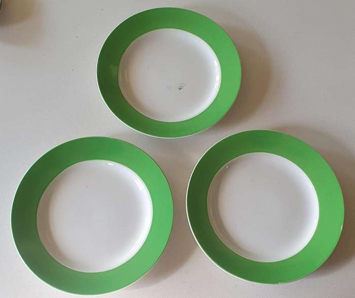3 BOCH plates, made in Belgium - Grand Hotel Ladybrand as per photos