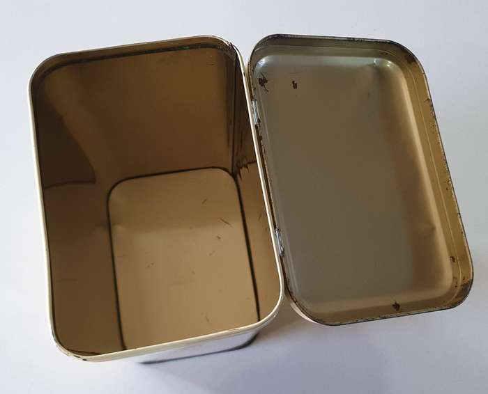 SELATI tin as per photos