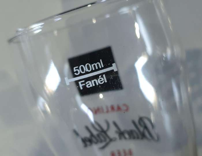 500ml CARLING BLACK LABEL BEER GLASS as per photos