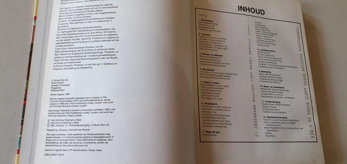 Doen dit self ensiklopedie by Andries van Wyk - Hard cover book